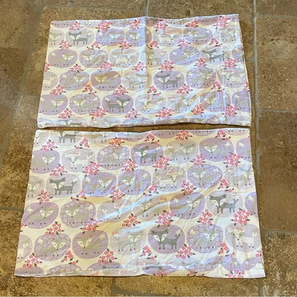 POTTERY BARN KIDS Purple and Pink Friendly Fox Flannel Pillowcases Set Standard